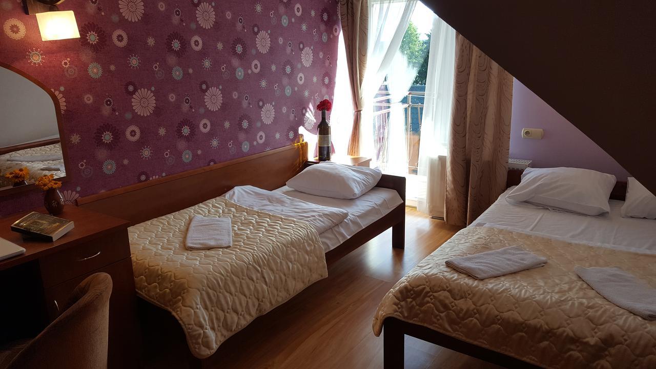 Gosciniec Kukle Bed & Breakfast Exterior photo